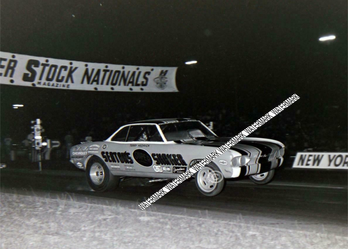 4 x 6" Black & White Photo Of The Gasser Fast Eddie Racing At Indy
