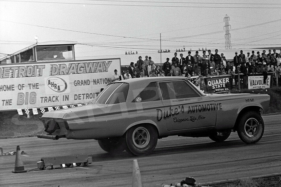4 x 6" Glossy photo of Duke's Automotive Plymouth Racing At Detroit Dragway